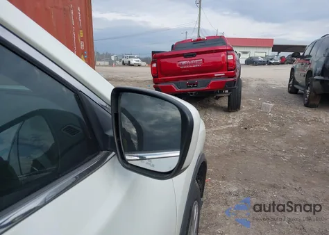 2018 Nissan Rogue S z USA, uszkodzony, nr VIN 5N1AT2MT3JC713630